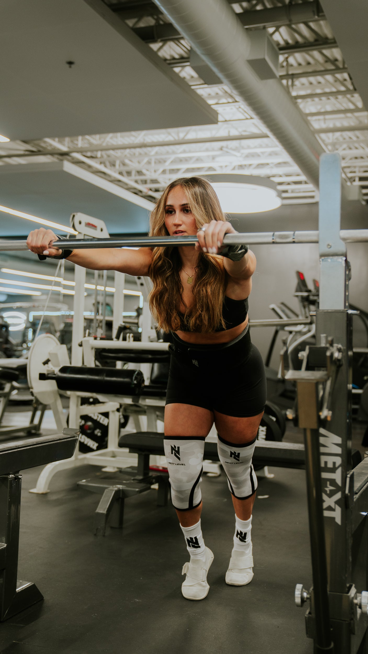 THE STANDARD KNEE SLEEVES