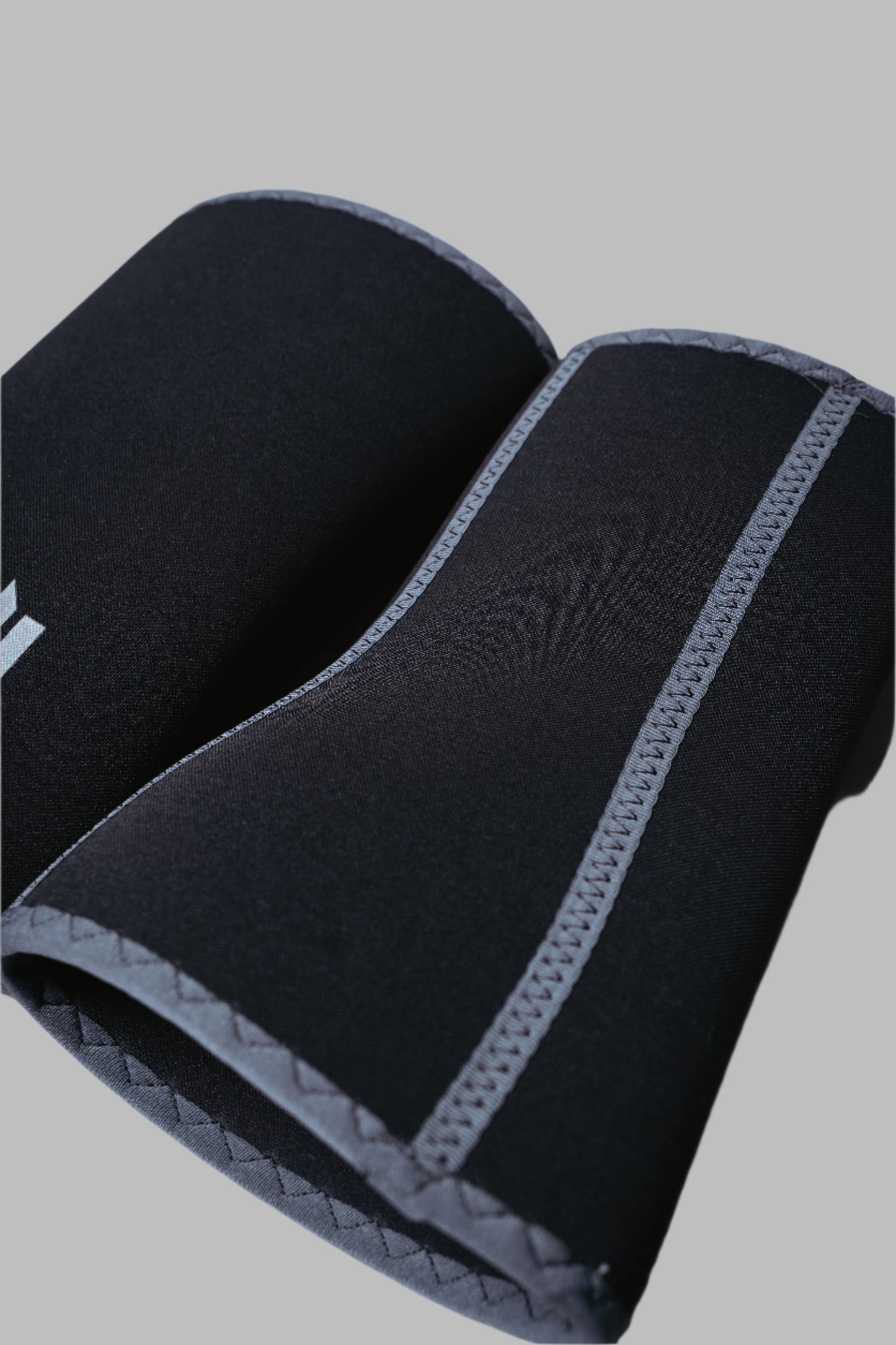 PRO CURVE STIFF KNEE SLEEVES