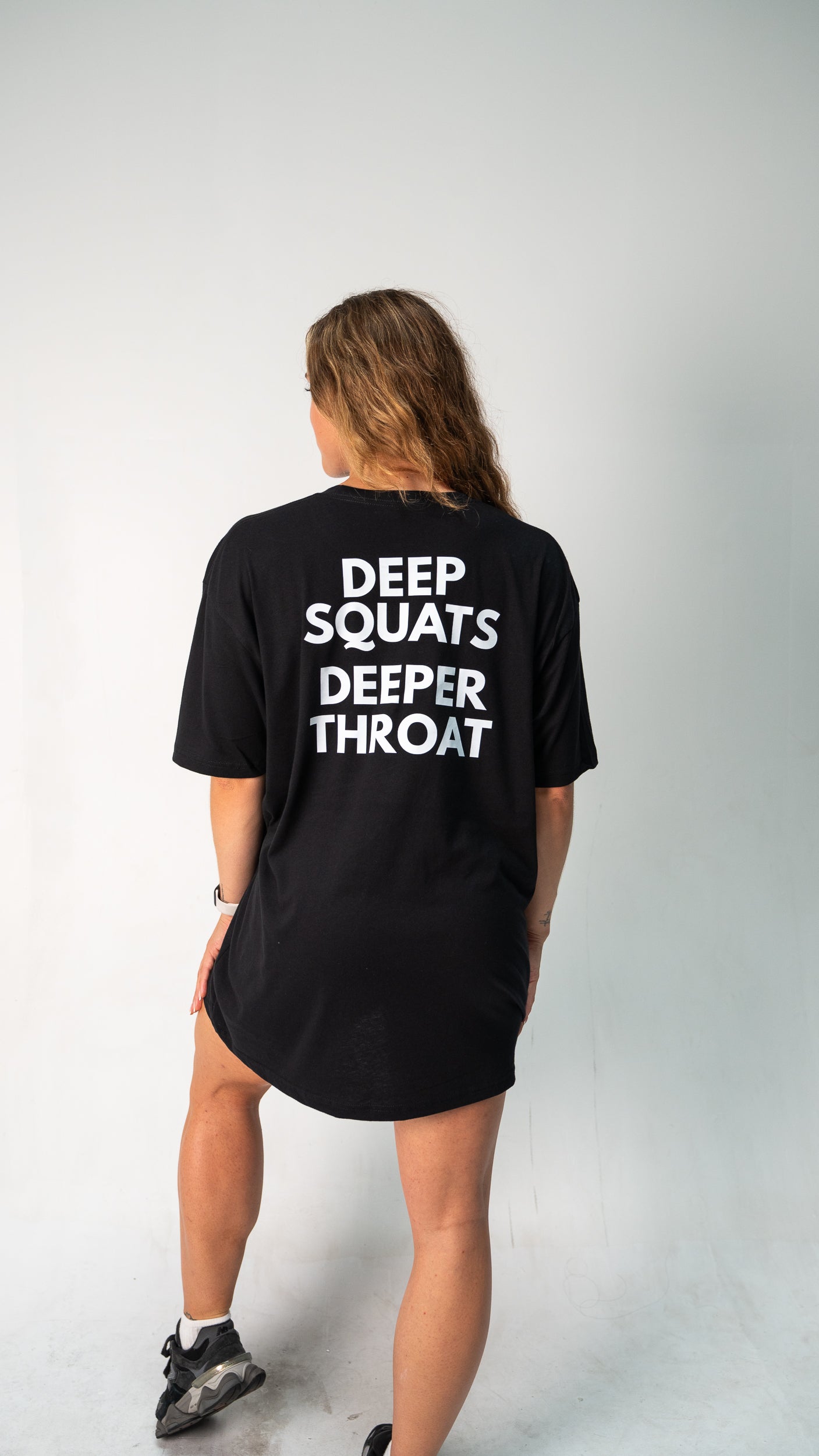DEEP SQUATS TEE