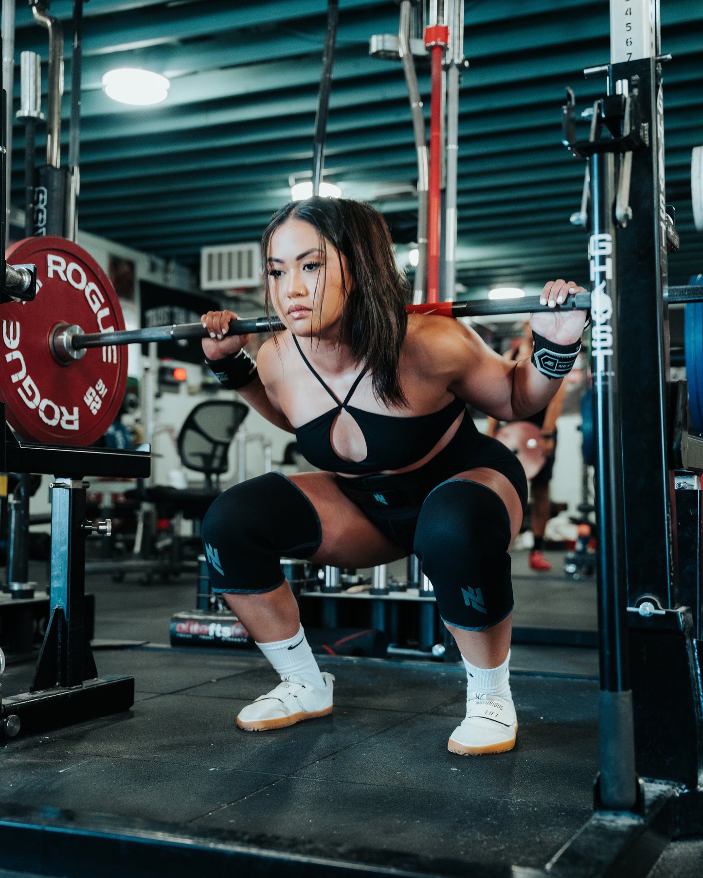 PRO CURVE STIFF KNEE SLEEVES