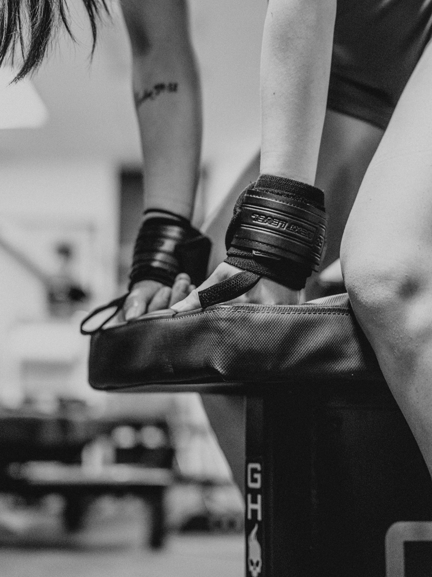 PRO STIFF WRIST WRAPS