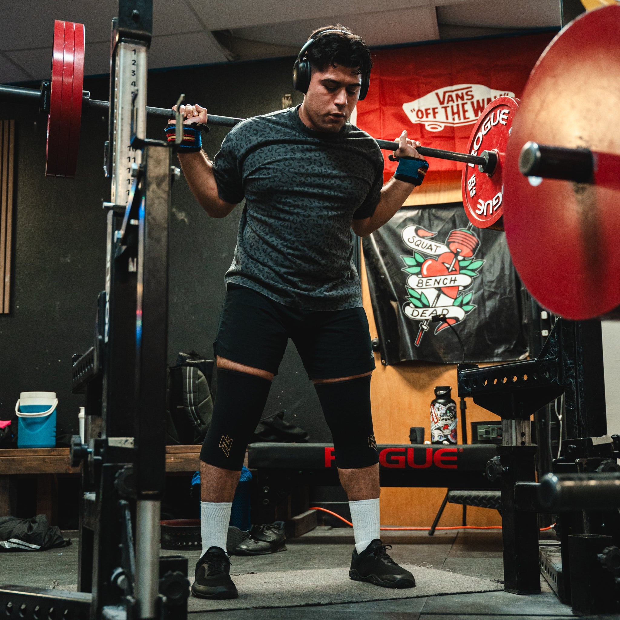 PRO STRAIGHT STIFF KNEE SLEEVES – Next Level Strength